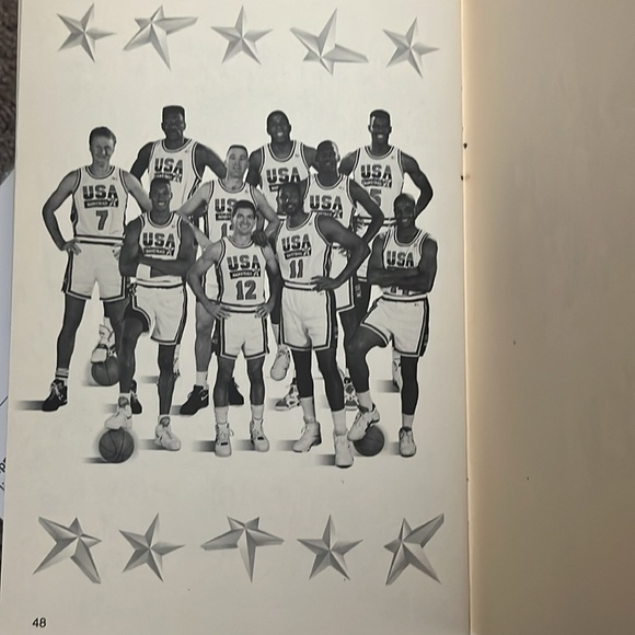 Collector USA Olympic Basketball "Dream" Team - Picture 13 of 16